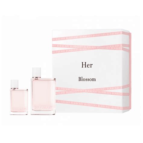 burberry her perfume blossom|Burberry Her blossom gift set.